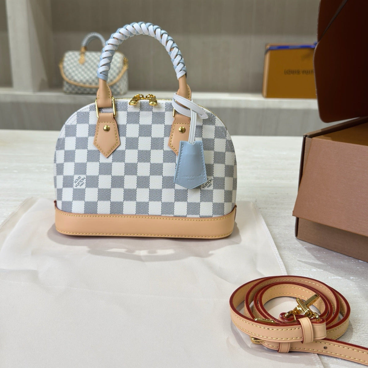 ALMA DAMIER AZUR