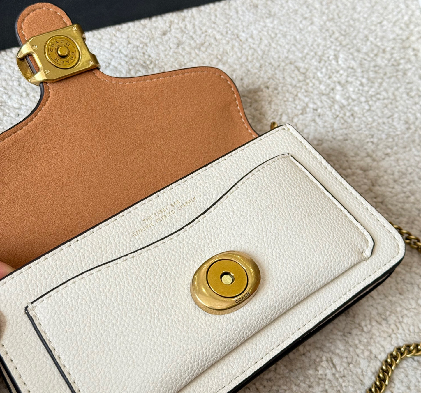 TABBY MINI CHAIN CLUTCH BAG - WHITE