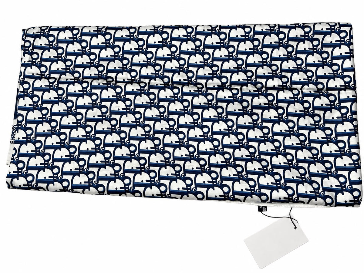 CD - SILK SCARF