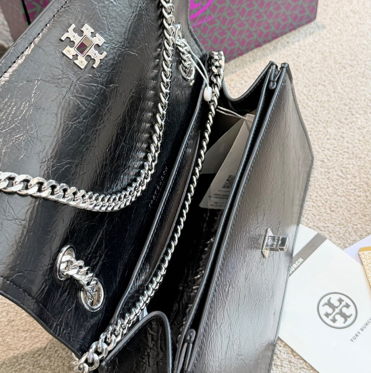 KIRA TURNLOCK SHOULDER BAG – BLACK