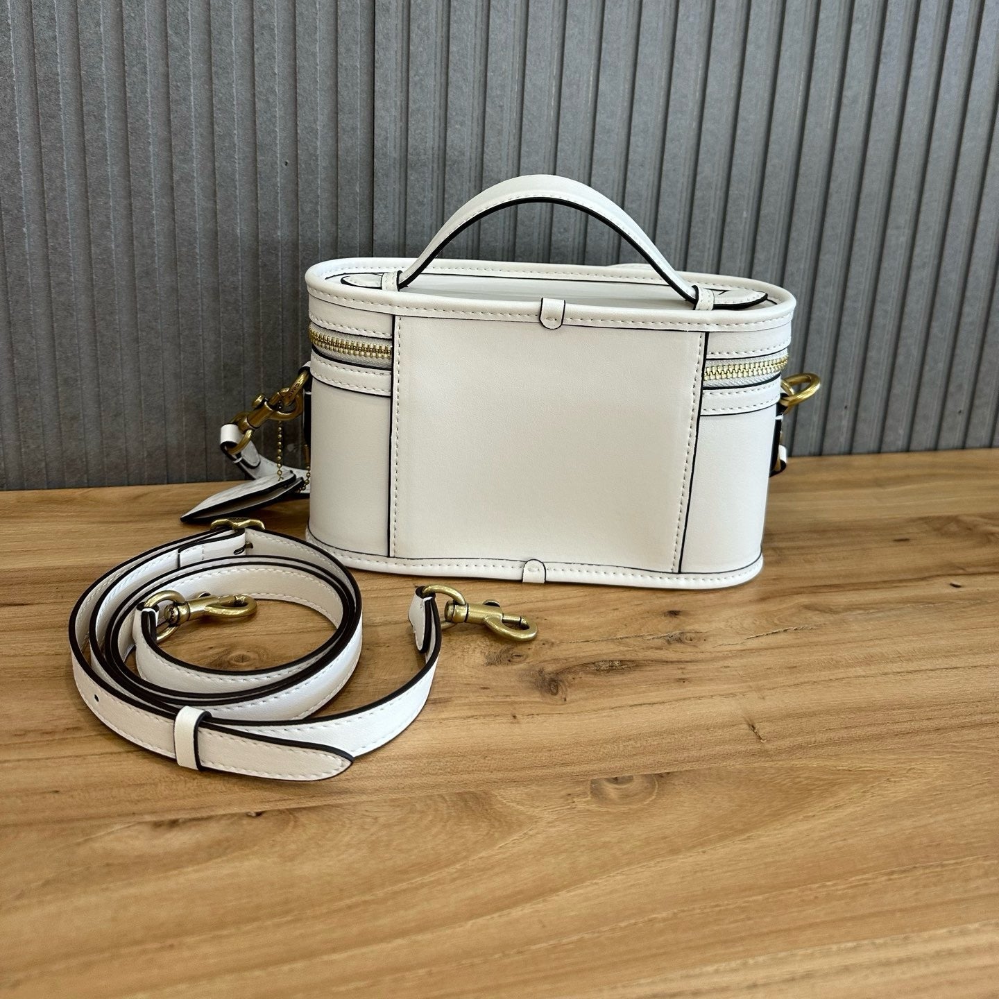 TRAIL BAG - WHITE