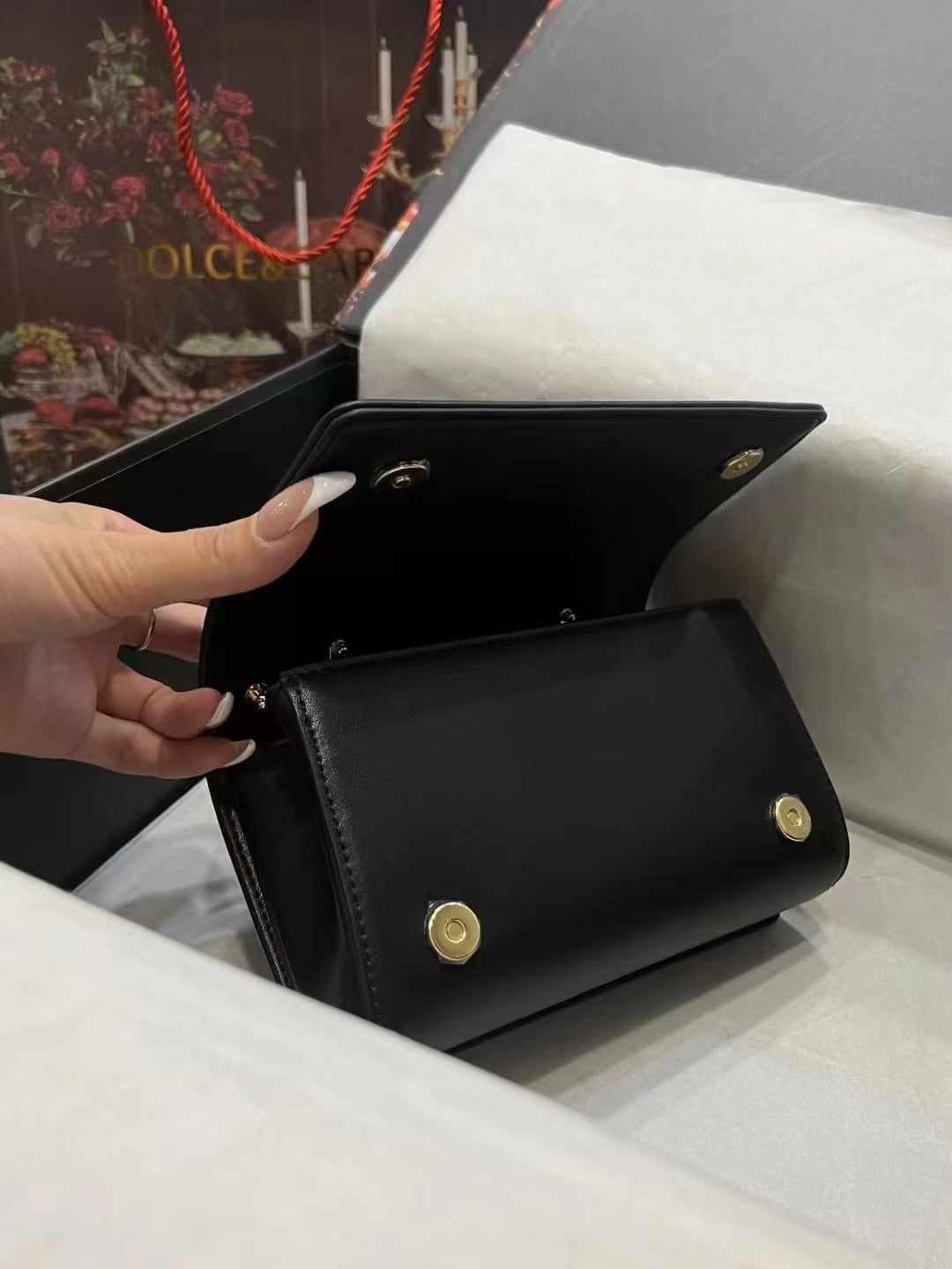 AMORE TOP HANDLE BAG – BLACK