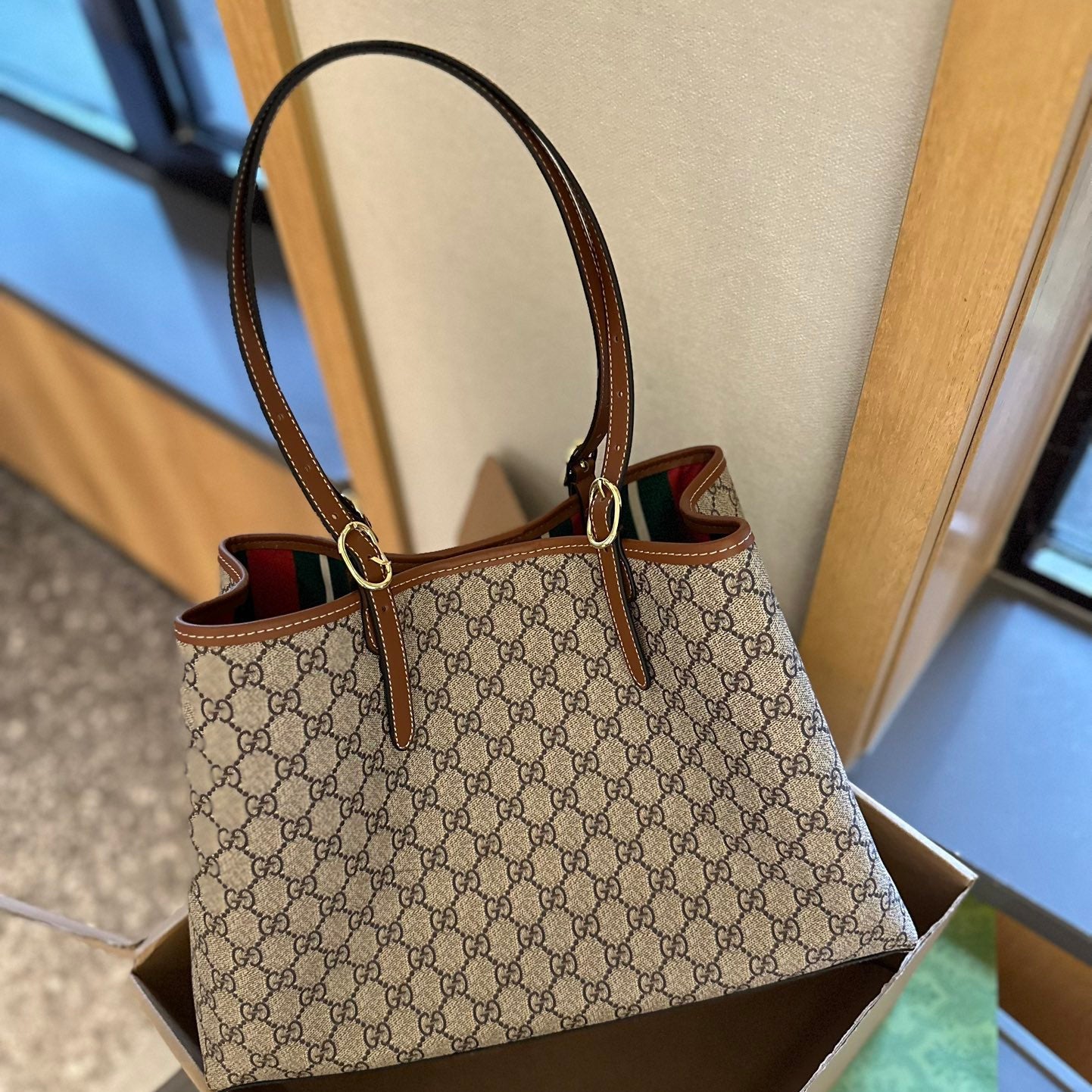 GG MONOGRAM LARGE TOTE BAG -