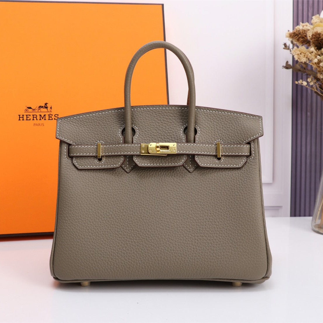 BIRKIN 30 – ÉTOUPE WITH GOLD HARDWARE