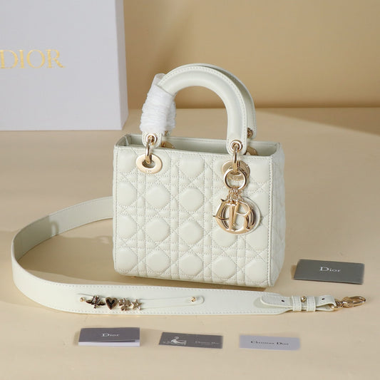 LADY BAG – WHITE / CREAM