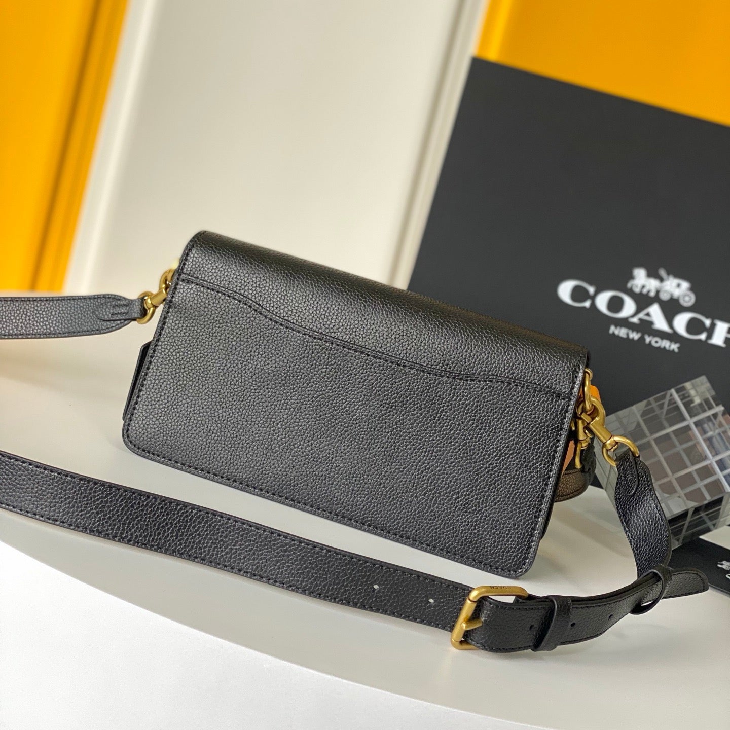 THE BLACK TABBY 26 CM BAG - GOLD