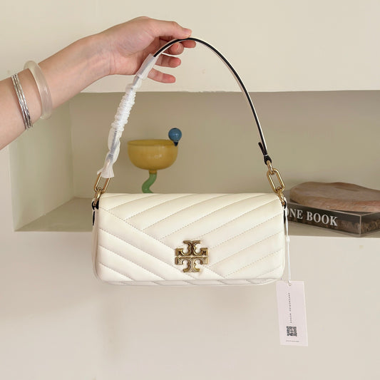 THE KIRA CHEVRON SMALL FLAP SHOULDER BAG - WHITE