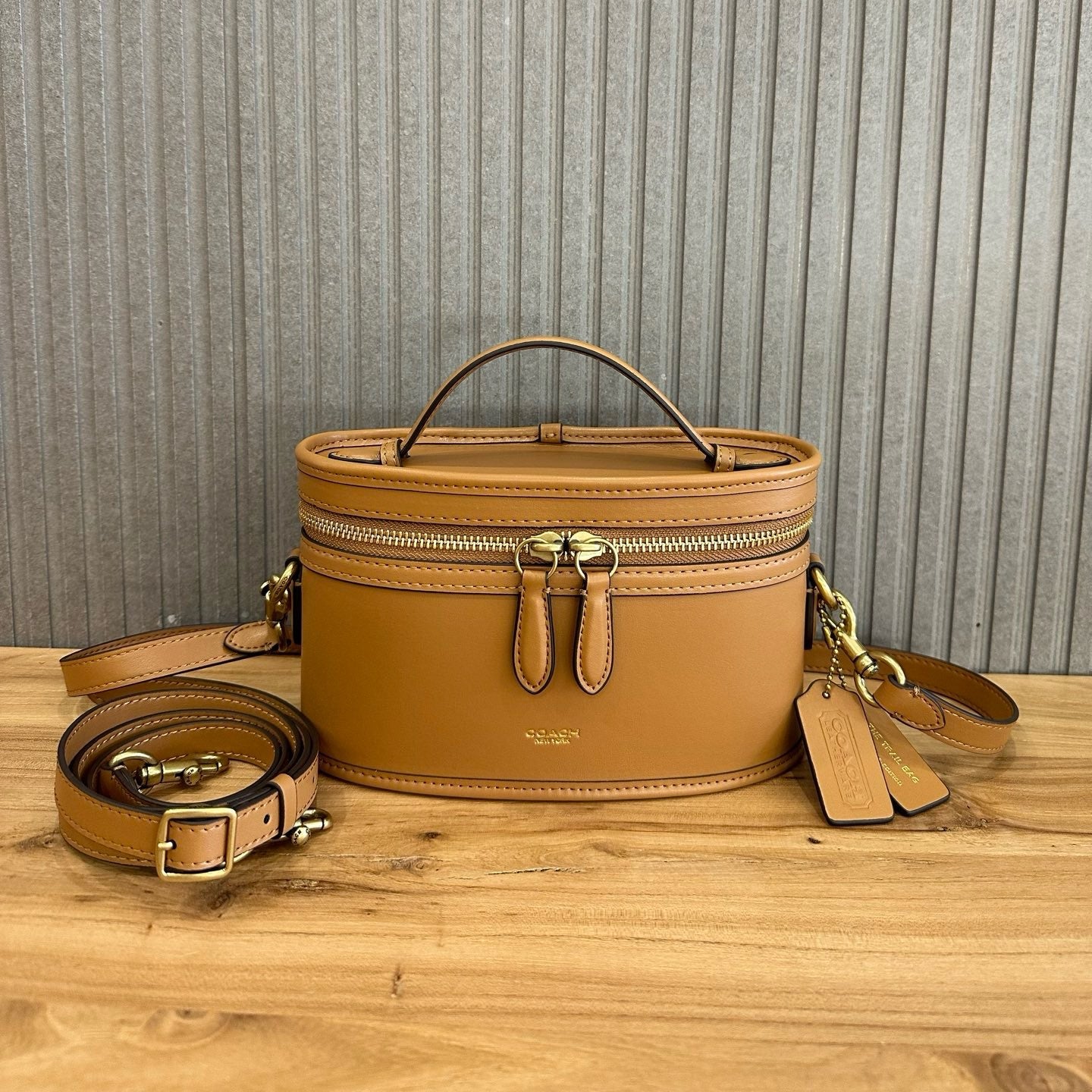 TRAIL BAG - MUSTARD