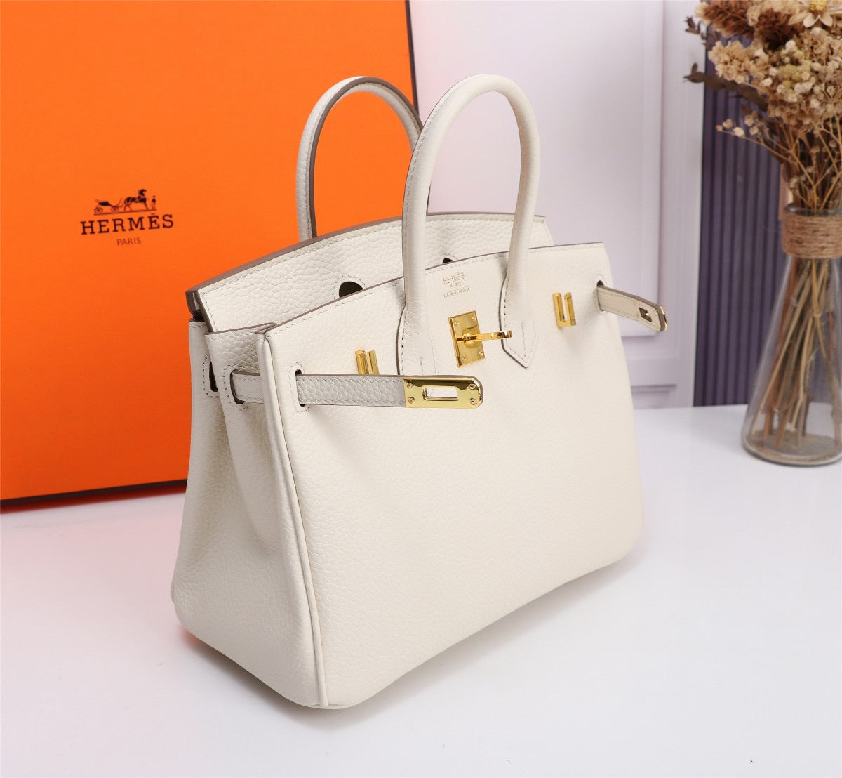 BIRKIN 30 – WHITE WITH GOLD HARDWARE