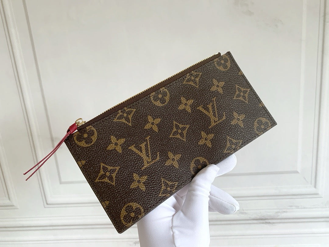 FELICIE POCHETTE BAG - BROWN