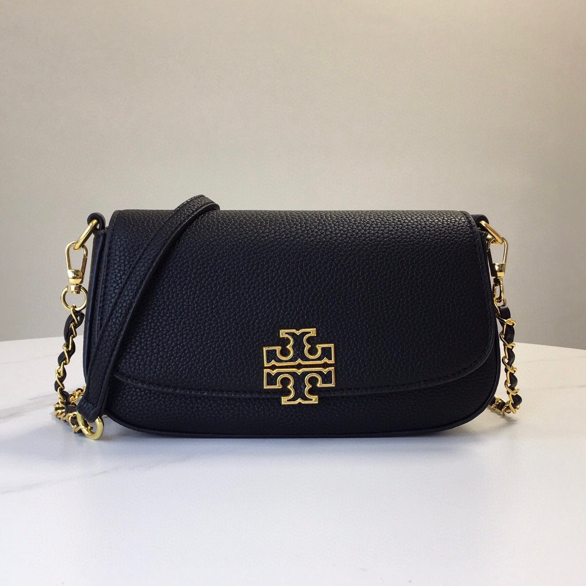 BRITTEN CONVERTIBLE CROSSBODY BAG – BLACK