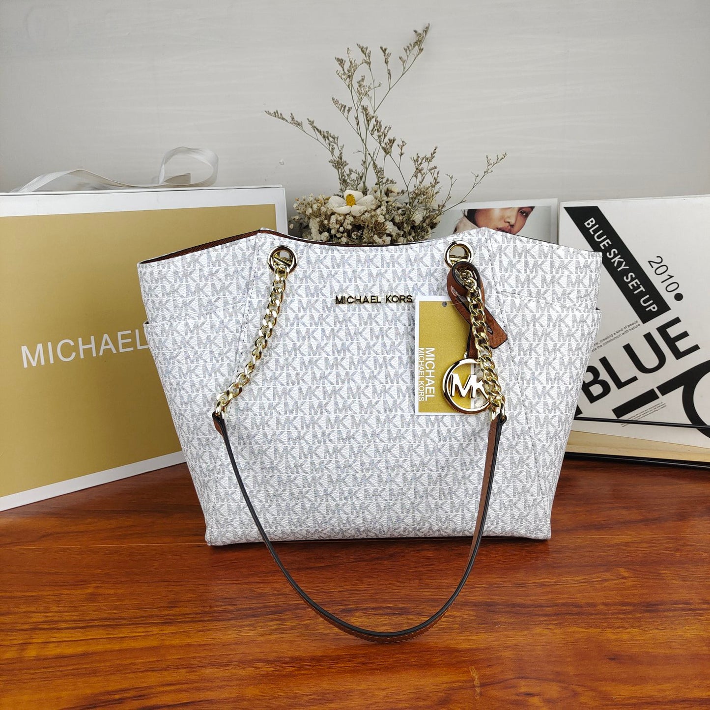 JET SET LARGE TOTE BAG - WHITE