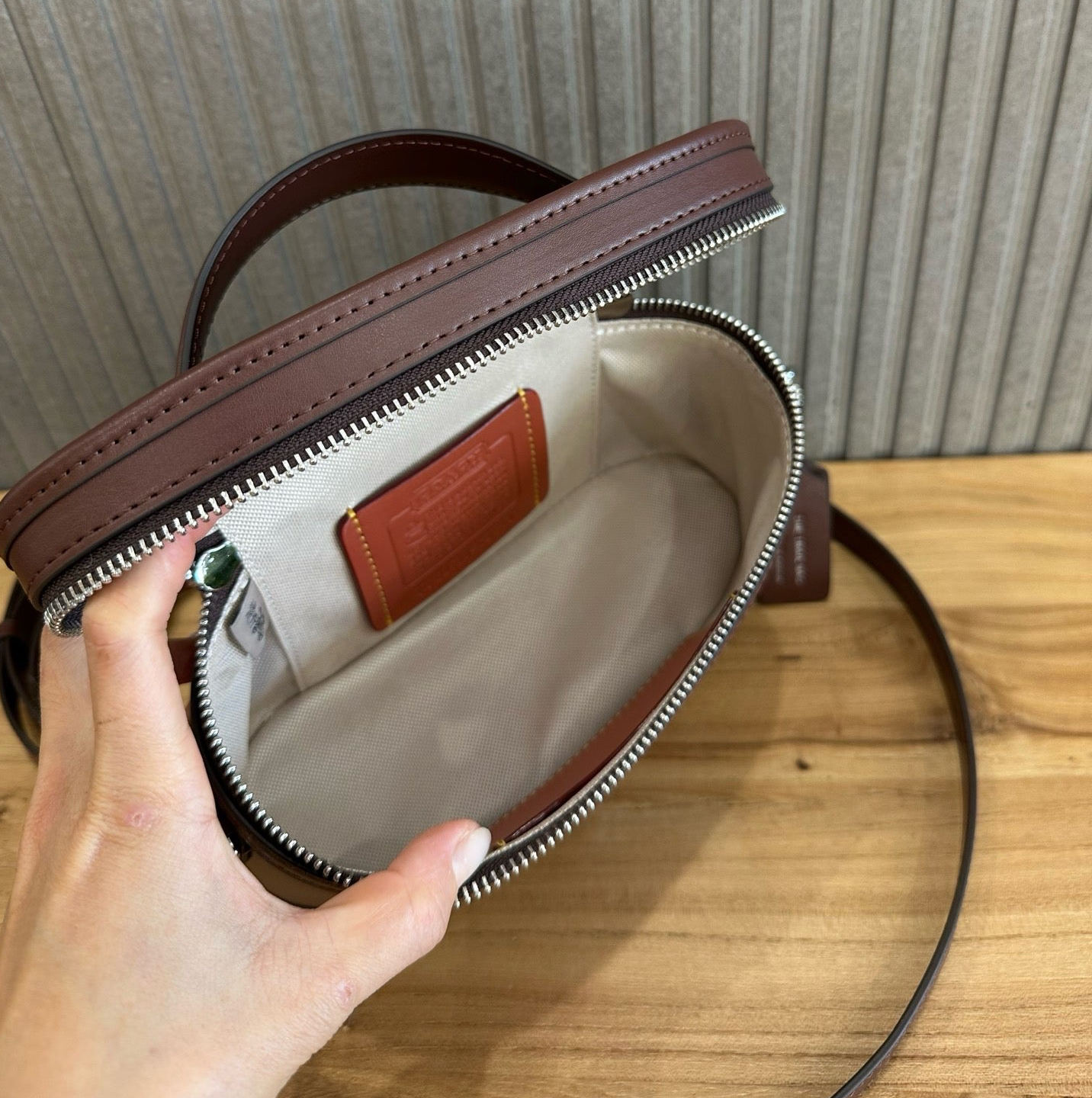 TRAIL BAG - BROWN
