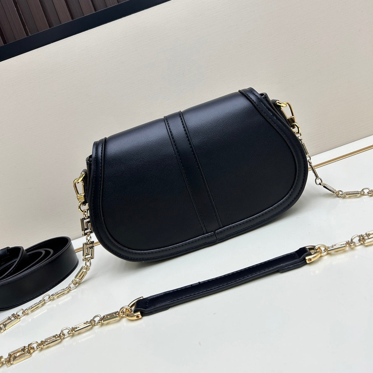 GRECA GODDESS SHOULDER BAG - BLACK