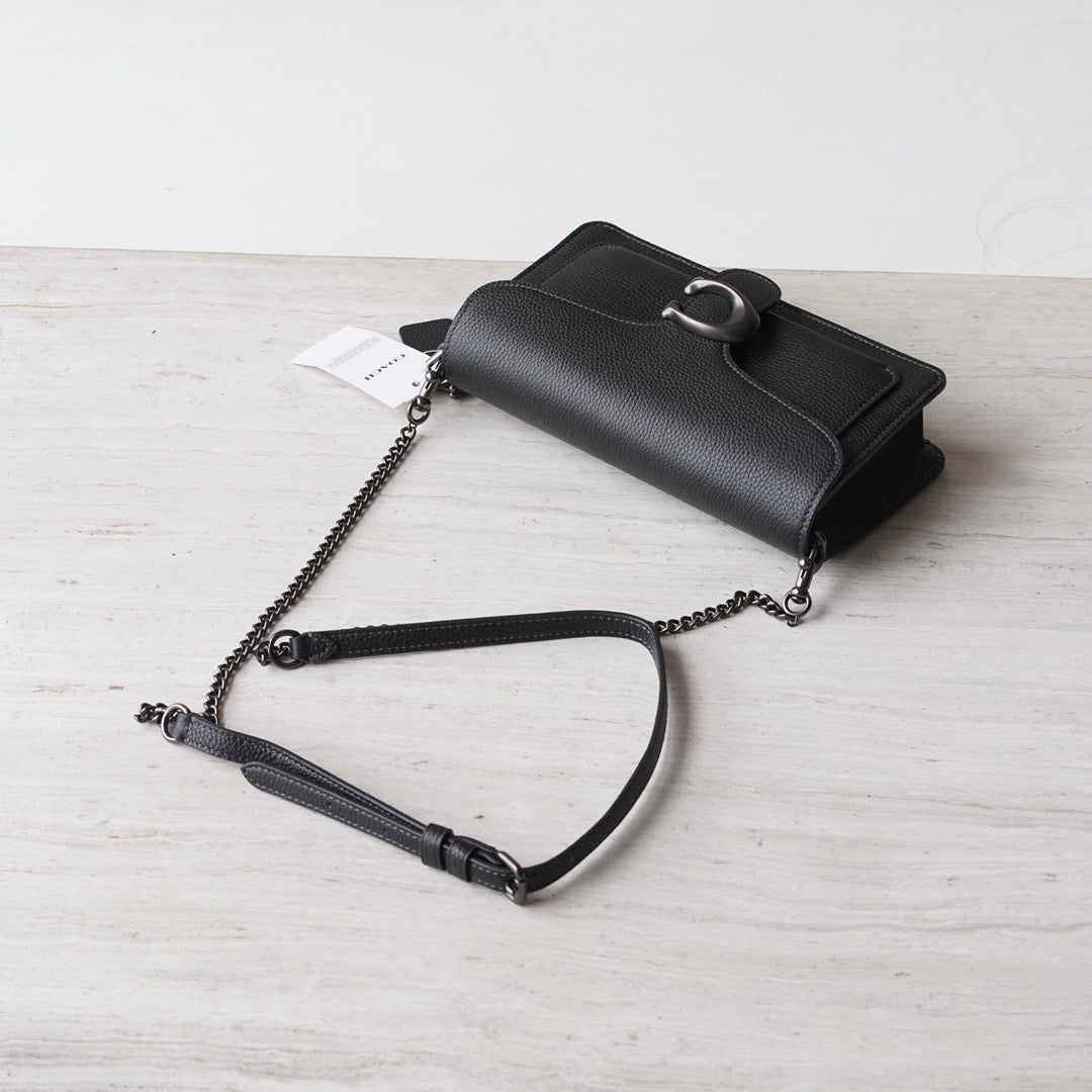 TABBY MINI CHAIN CLUTCH - BLACK