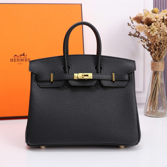 BIRKIN 30 – BLACK WITH GOLD HARDWARE