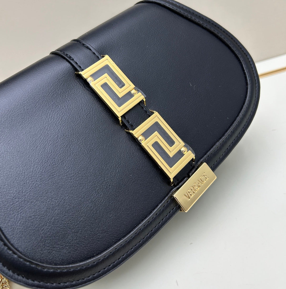 GRECA GODDESS SHOULDER BAG - BLACK