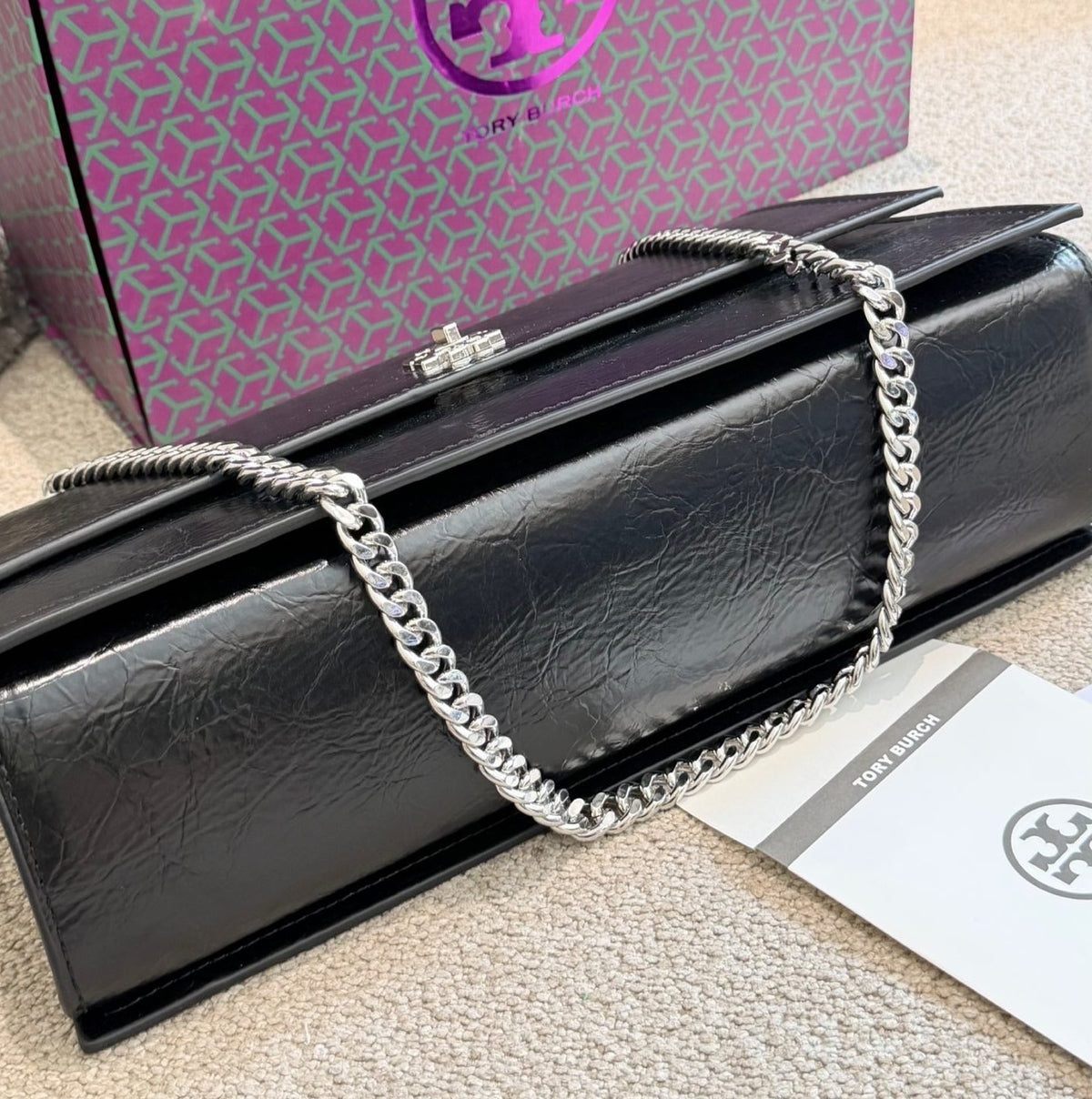 KIRA TURNLOCK SHOULDER BAG – BLACK