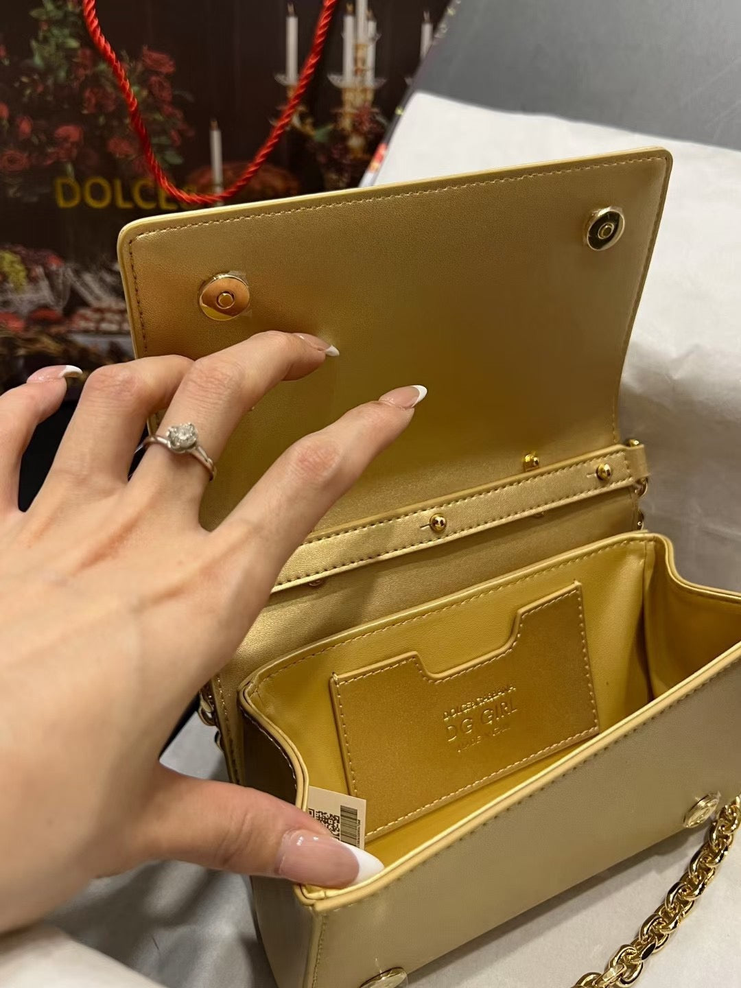 AMORE TOP HANDLE BAG – GOLD