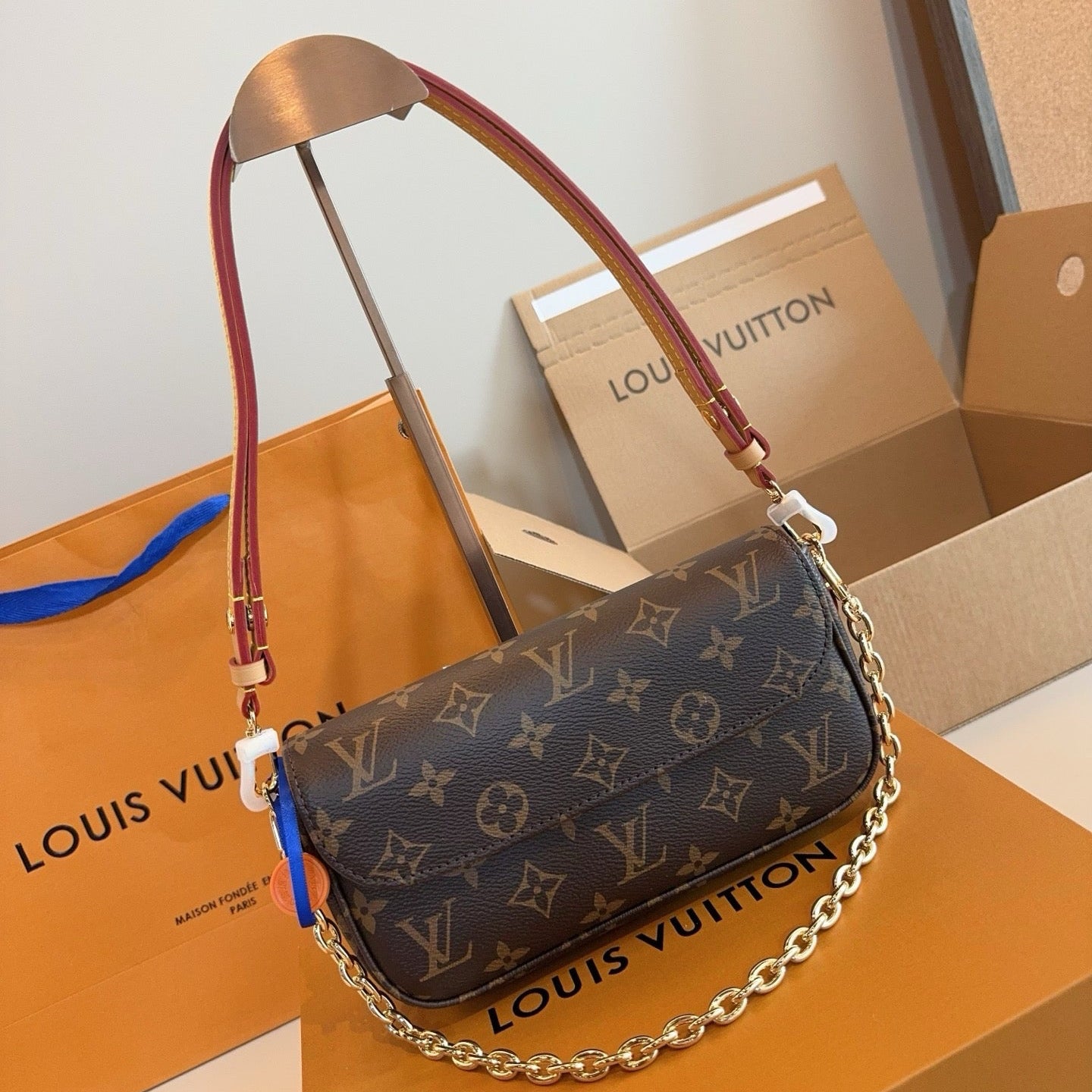 THE IVY BAG