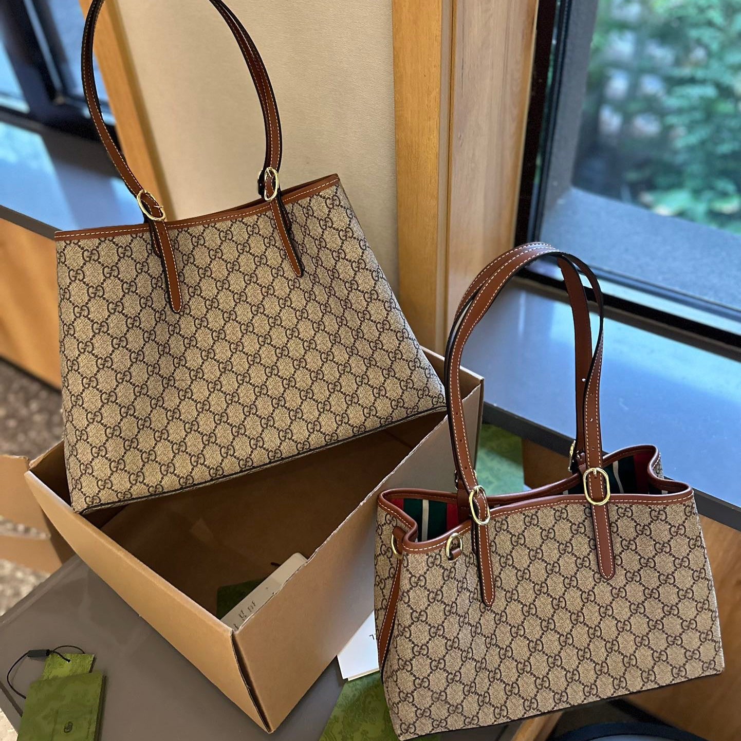 GG MONOGRAM LARGE TOTE BAG -