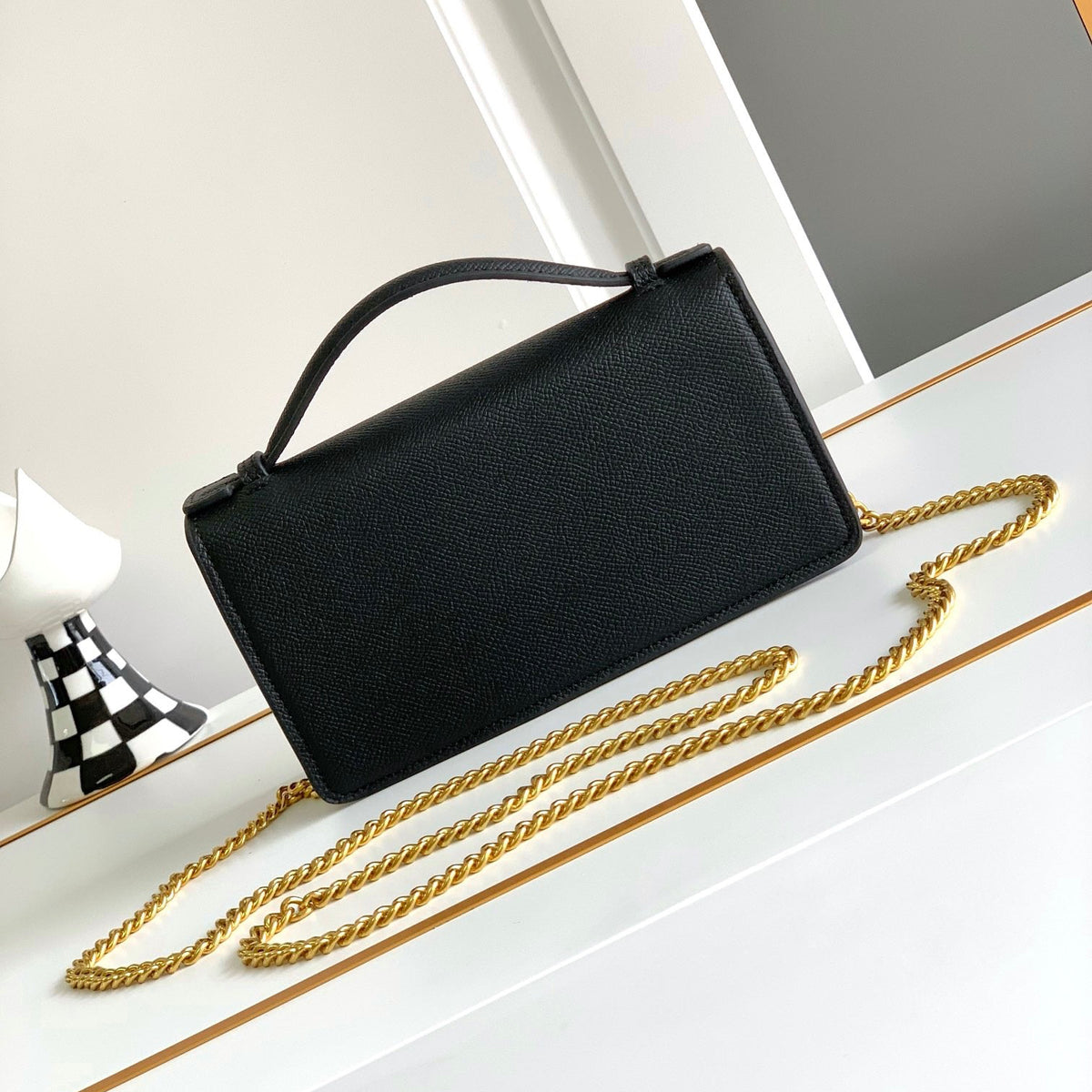 VLOGO SIGNATURE 19 CM CHAIN BAG - BLACK