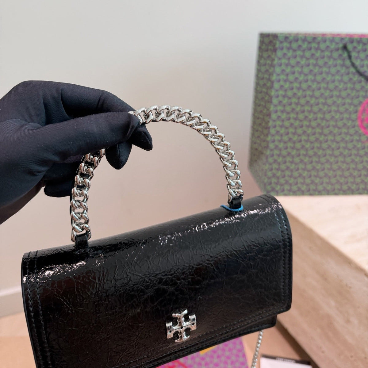 MINI XS KIRA CHAIN HANDLE BAG – BLACK