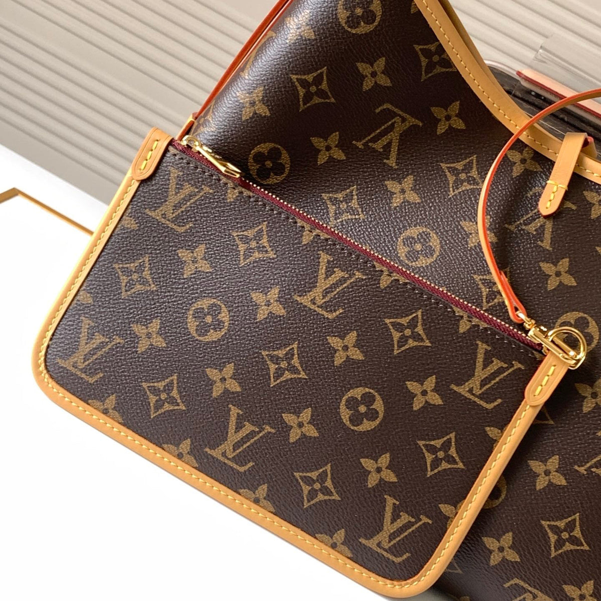 CARRYALL BAG