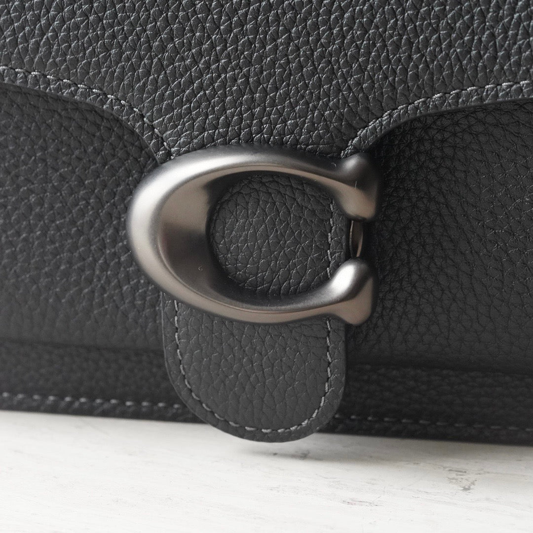 TABBY MINI CHAIN CLUTCH - BLACK