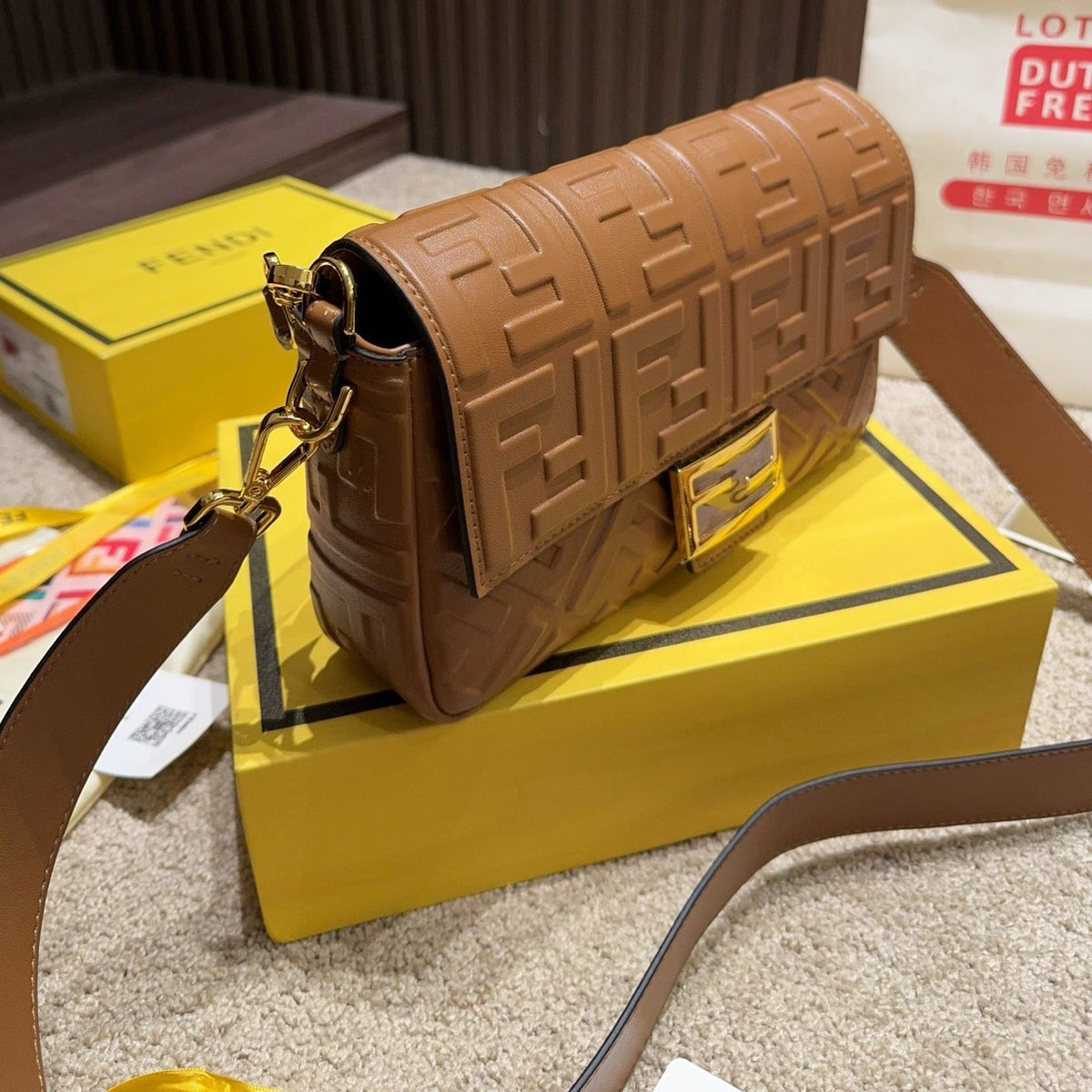 MINI EMBOSSED BAGUETTE BAG – BROWN