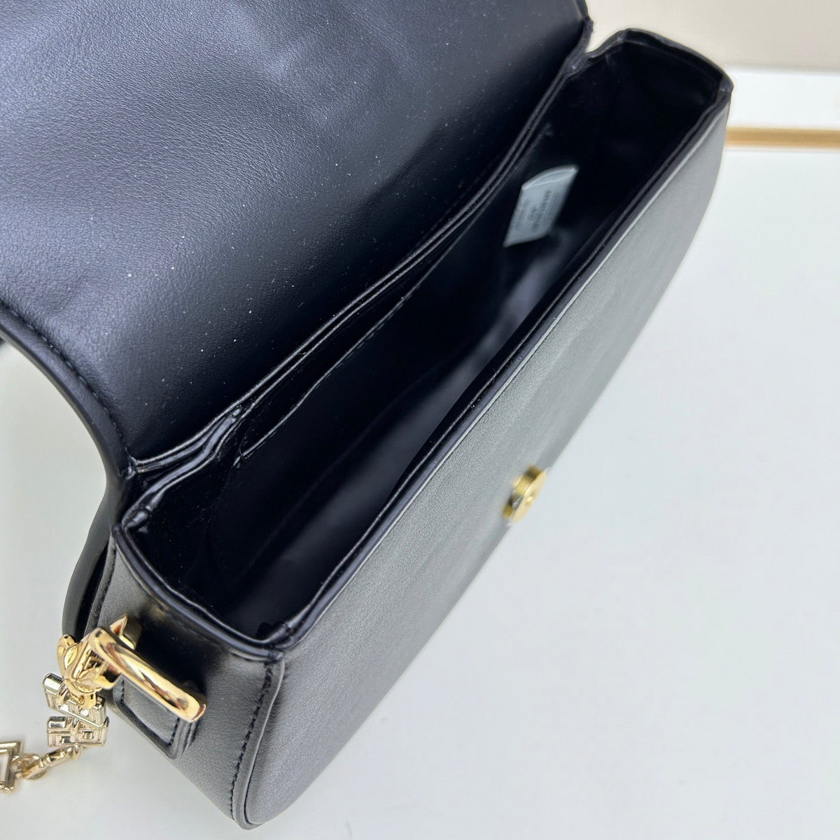 GRECA GODDESS SHOULDER BAG - BLACK
