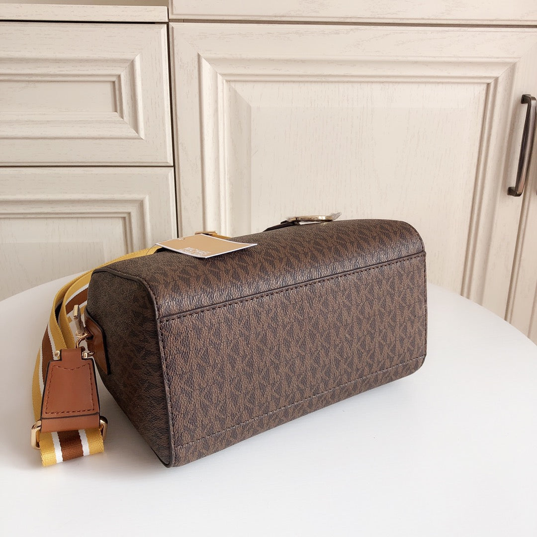 SATCHEL CROSSBODY BAG -  BROWN