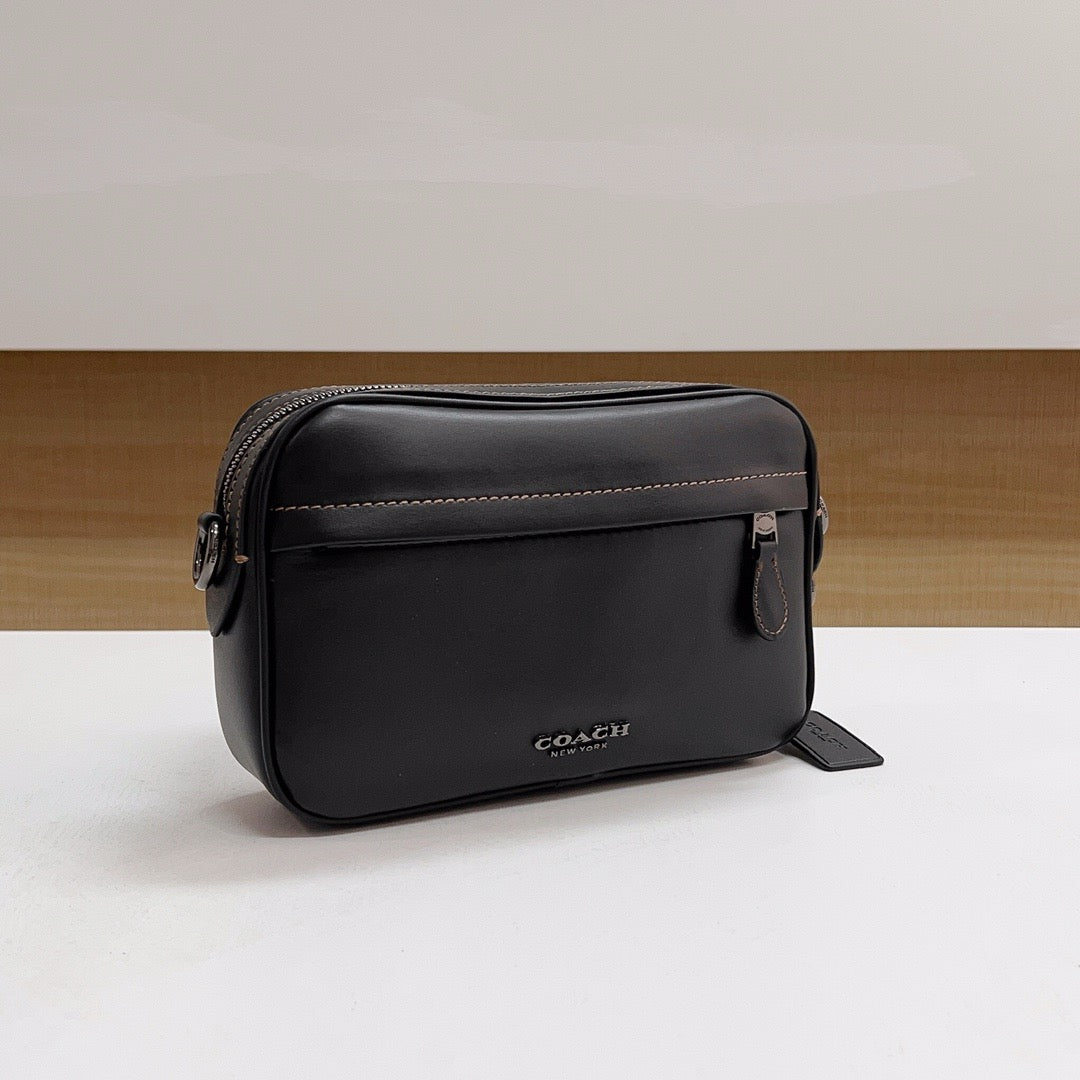 GRAHAM MENS BAG - PLAIN BLACK