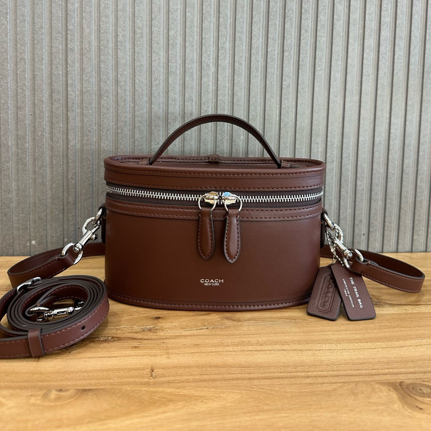 TRAIL BAG - BROWN