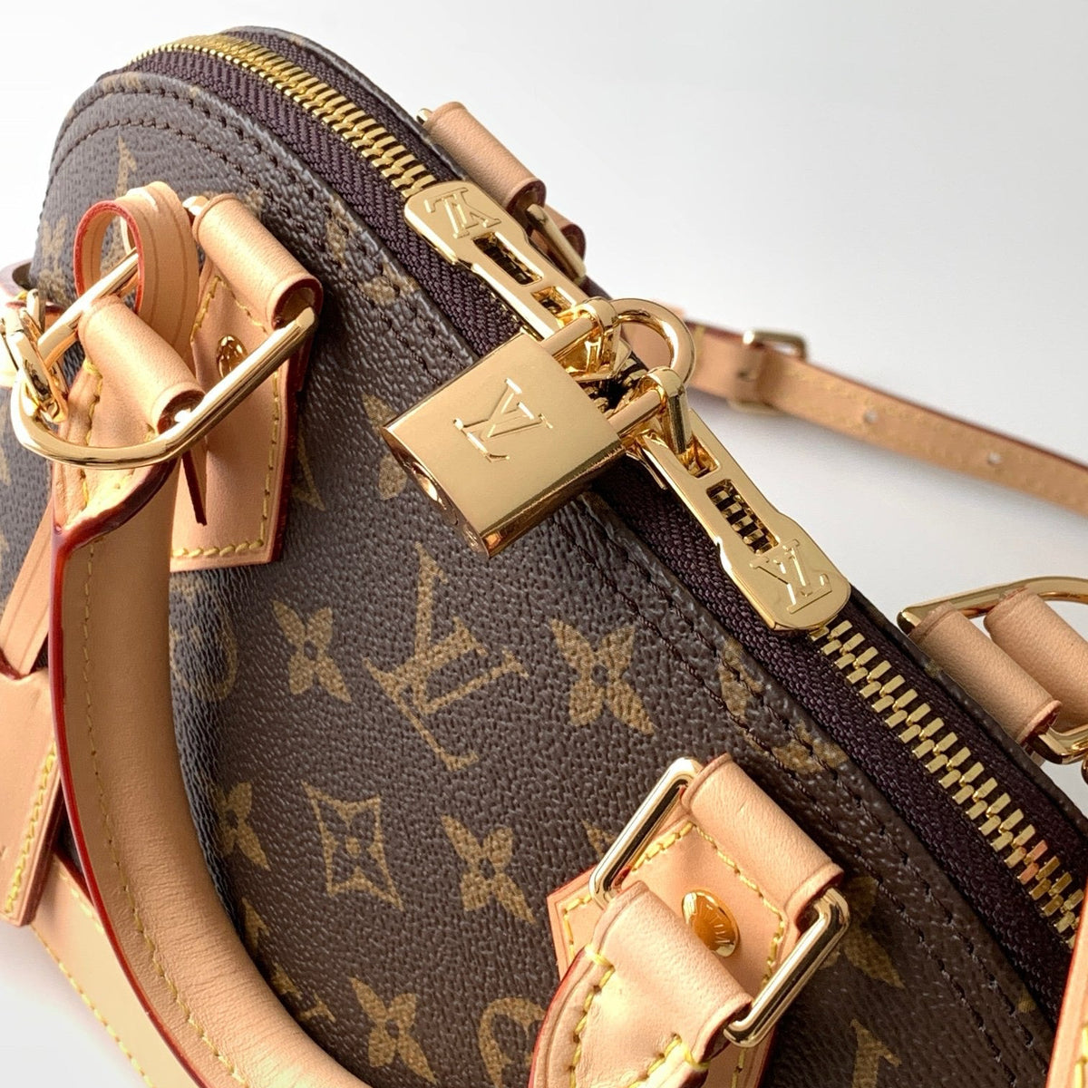ALMA BAG - LIGHT BROWN