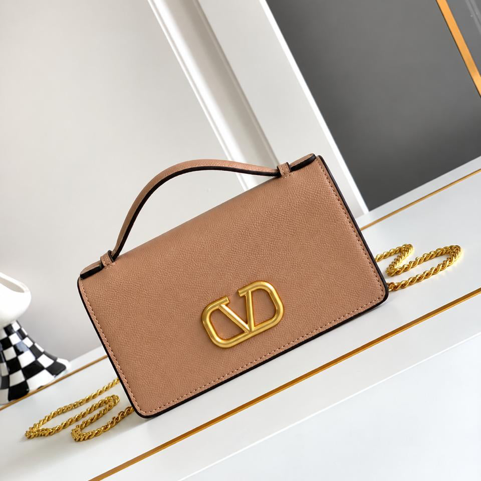 VLOGO SIGNATURE 19 CM CHAIN BAG -BEIGE