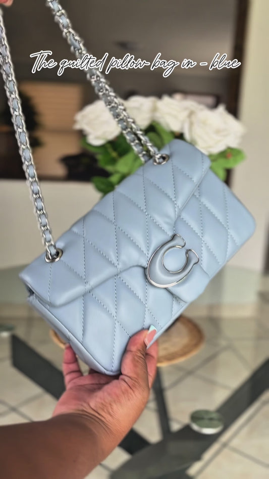 TABBY PILLOW QUILTED BAG - BLUE